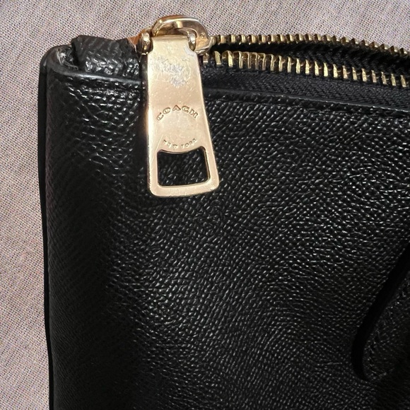 Coach Black Crossgrain Leather Zip Tote Shoulder Bag 4454 - Picture 5 of 16